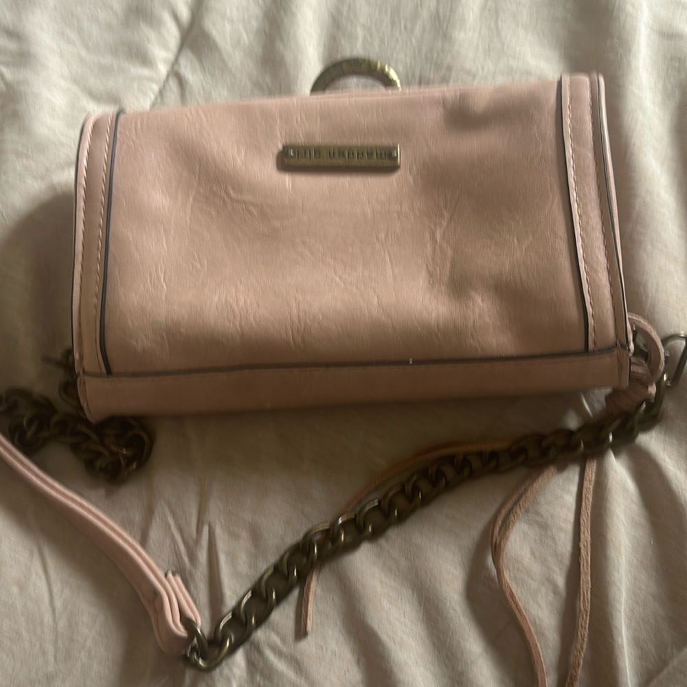 Pink madden girl purse. Brand new. Never used